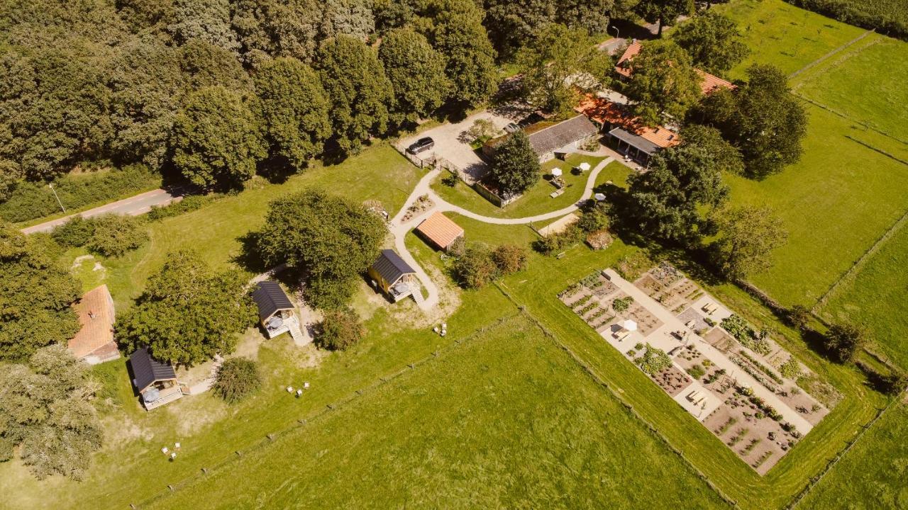 Boutiquehotel & Tiny Houses Plek17 Milsbeek Exterior photo