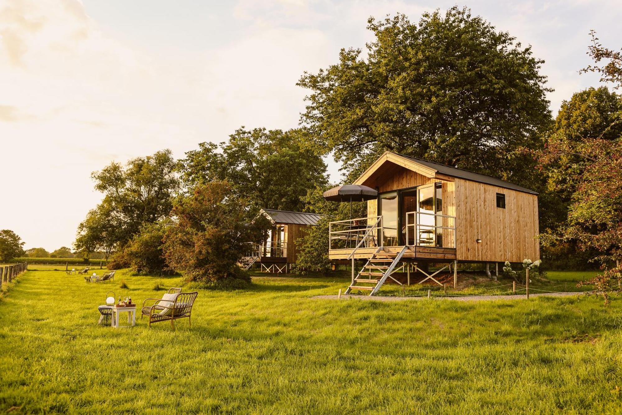 Boutiquehotel & Tiny Houses Plek17 Milsbeek Exterior photo