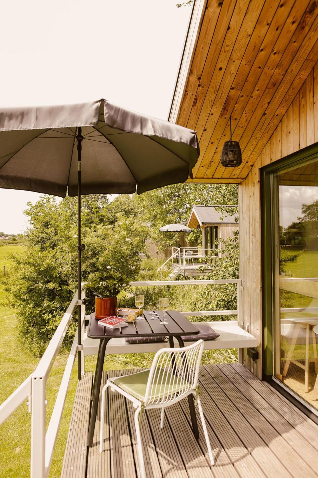 Boutiquehotel & Tiny Houses Plek17 Milsbeek Exterior photo